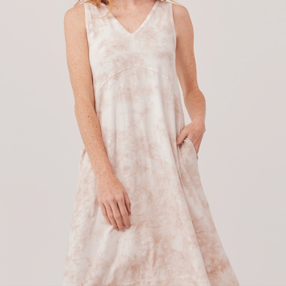 PACT NWT - Far out tie-dye midi dress.